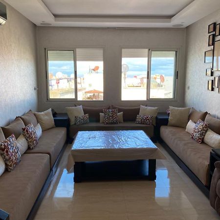 Magnifique Appart F3, Renove, Tres Bien Desservie Casablanca Exterior foto