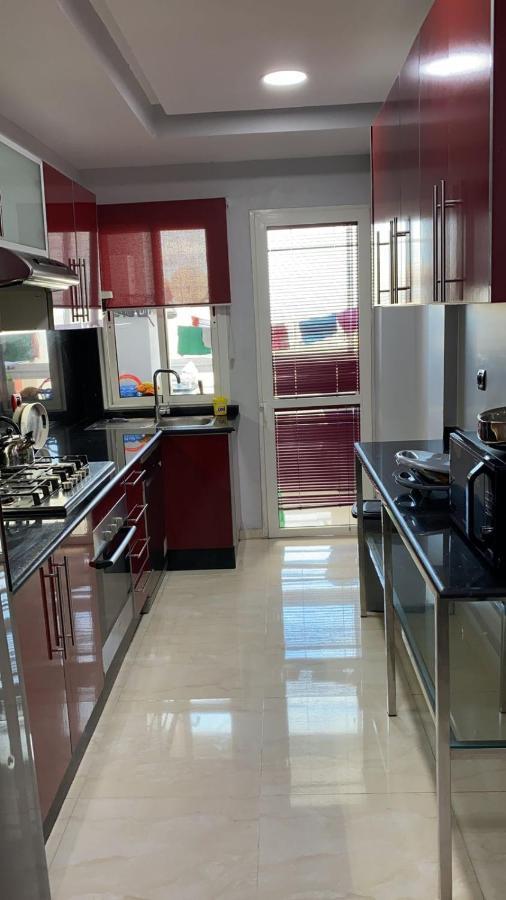 Magnifique Appart F3, Renove, Tres Bien Desservie Casablanca Exterior foto